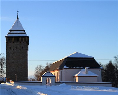 Brunflo kyrka med Kastalen